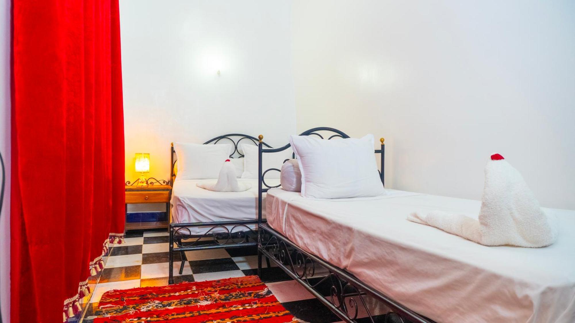 Hotel Imouzzer マラケシュ エクステリア 写真