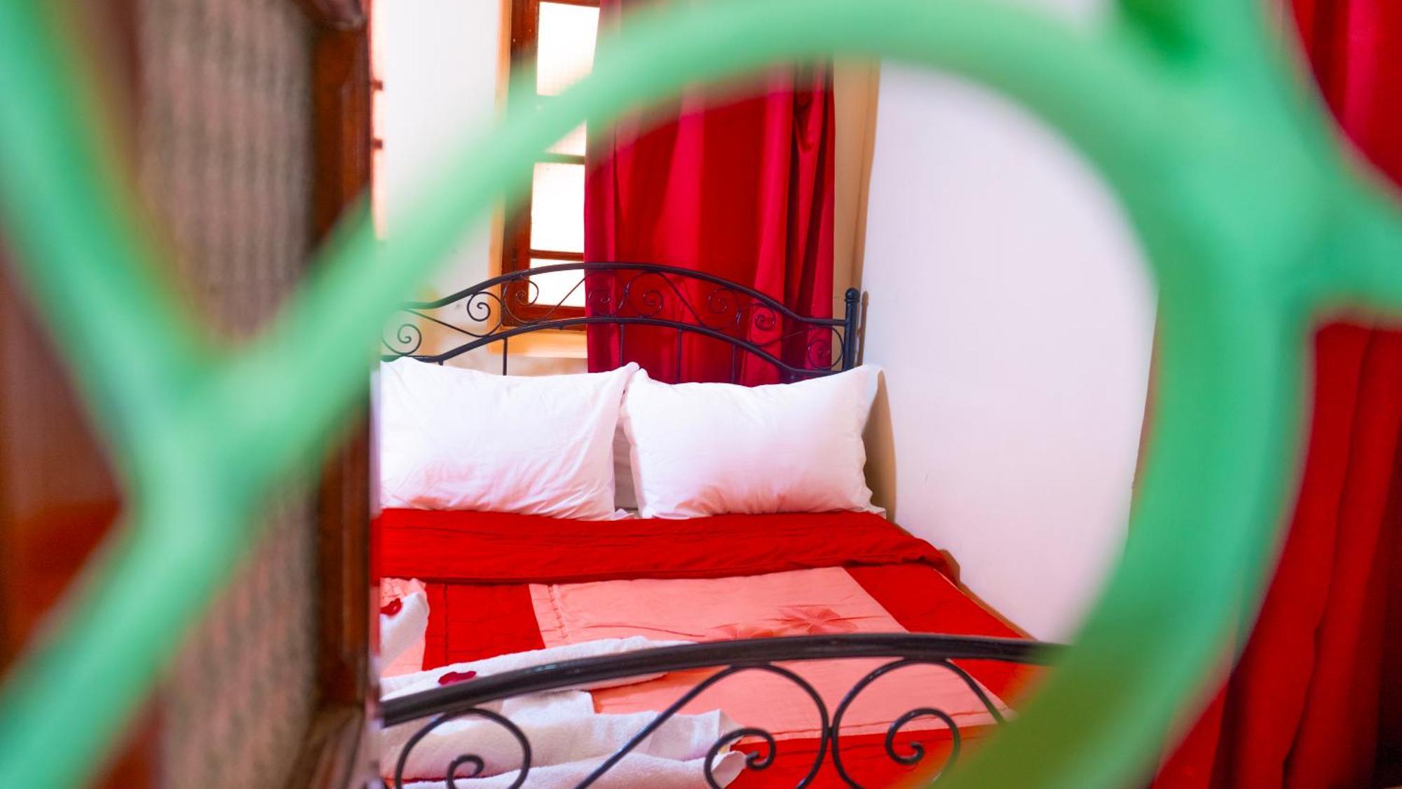 Hotel Imouzzer マラケシュ エクステリア 写真