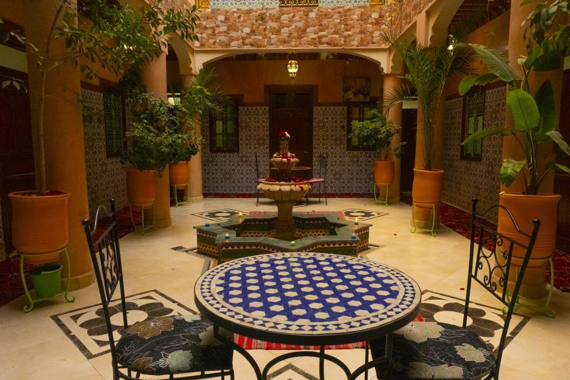 Hotel Imouzzer マラケシュ エクステリア 写真